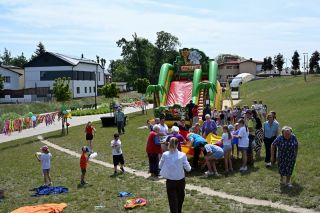 Międzypokoleniowy Piknik „Seniorzy Dzieciom – Dzieci Seniorom”