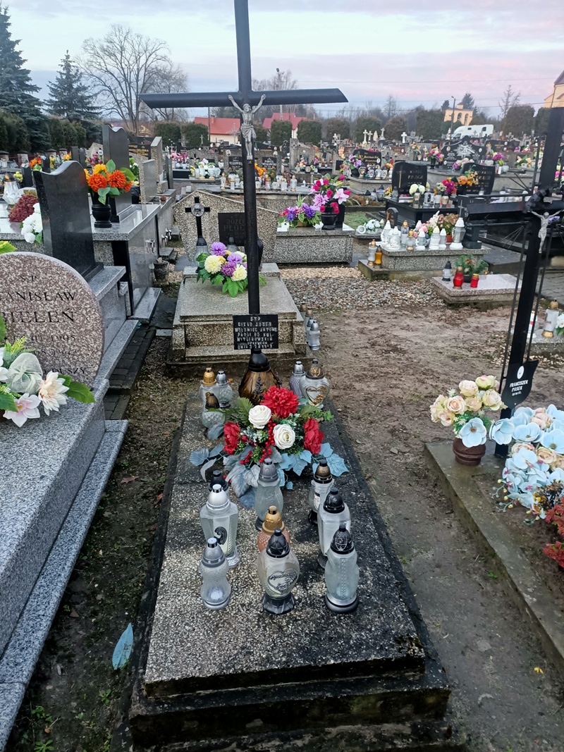 Odnowiono mogiłę żołnierzy Armii Krajowej w Widełce